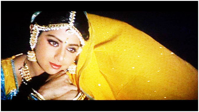 Lamhe Song